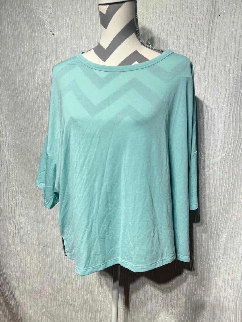Old navy blue top